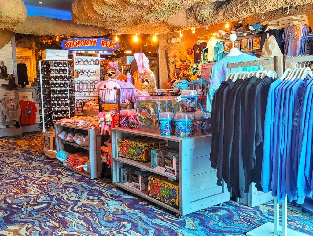 Aquarium Treasure Chest Gift Shop - Discover Kemah, TX